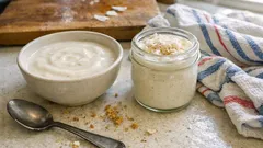 Yaourts maison au lait de coco : crémeux, bien pris et délicatement vanillés (à la yaourtière)